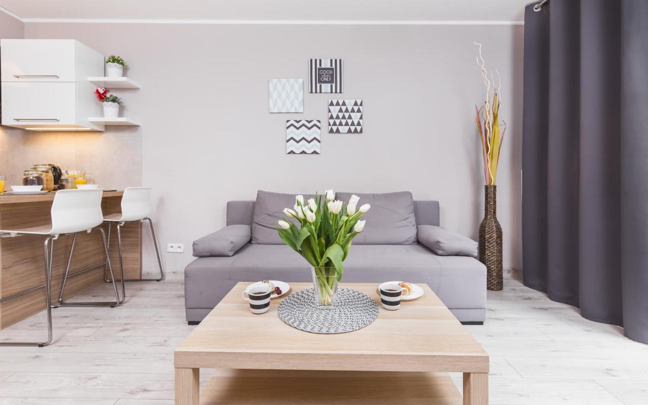 Blossom - Old Town Residence - By Upstairs Cracovie Extérieur photo