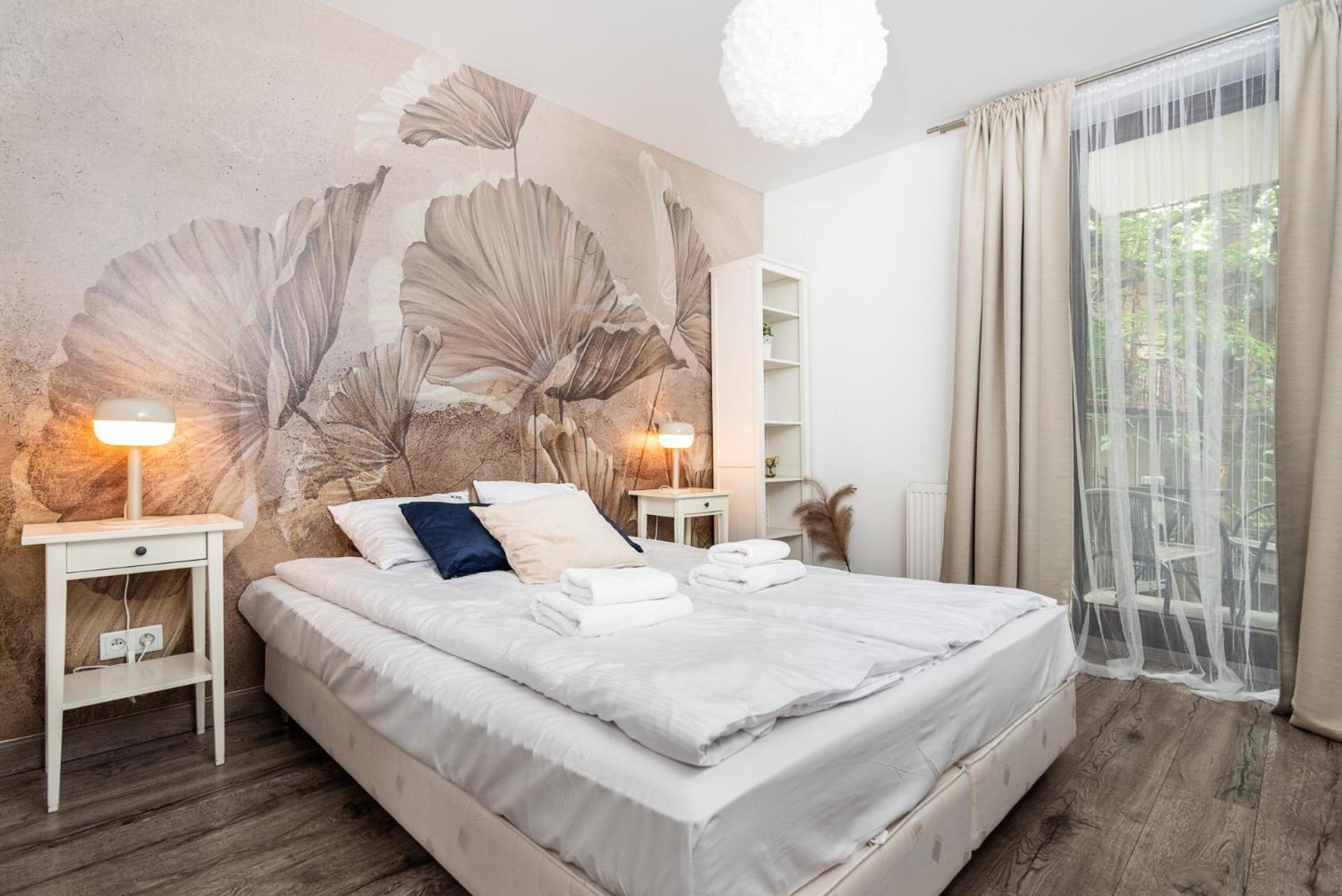 Blossom - Old Town Residence - By Upstairs Cracovie Extérieur photo